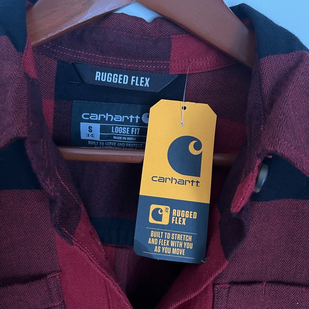 Women’s Carhartt flannel; size small (4-6).